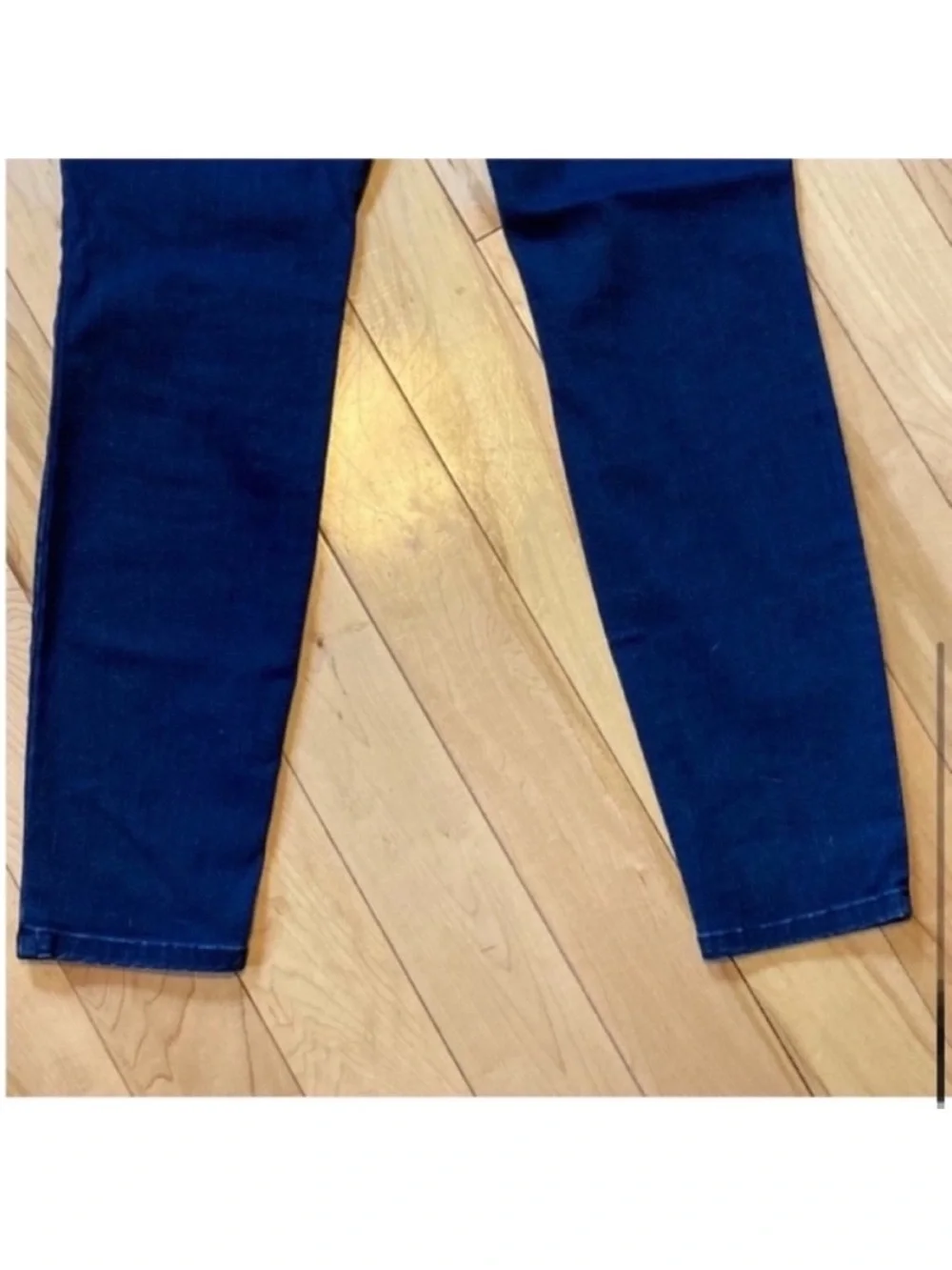 NWT Pistola Aline high rise skinny stretch jeans color is Moon River. Size 28